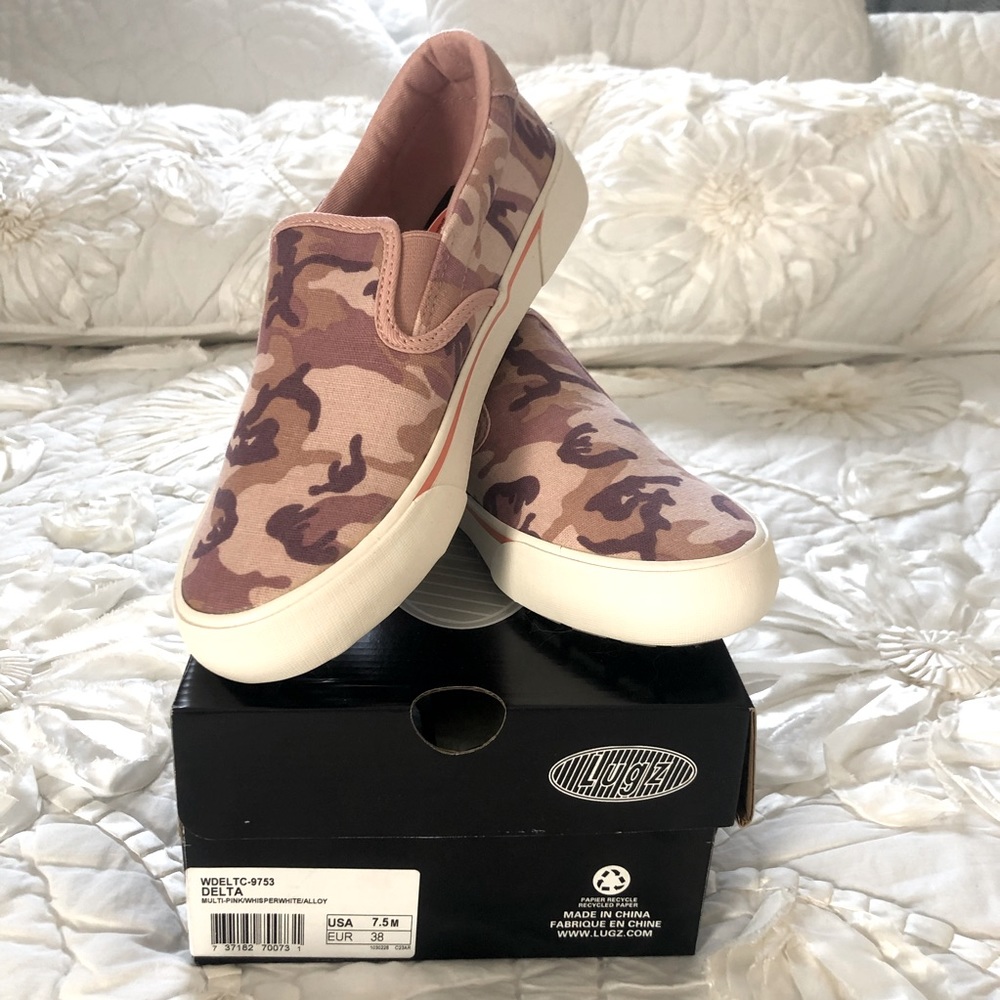 NWT sneakers